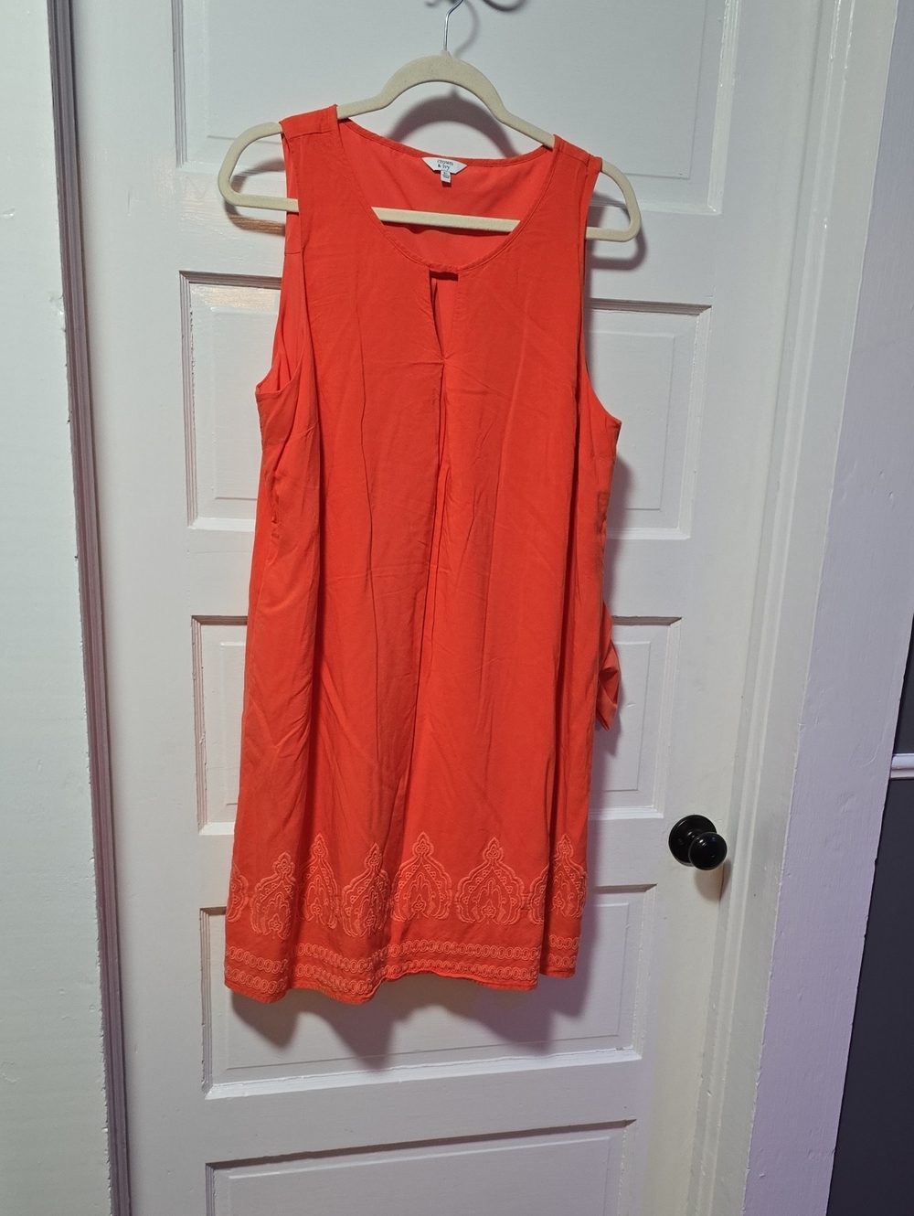 crown & ivy Coral Orange Sleeveless Embroidered Hem Shift Dress